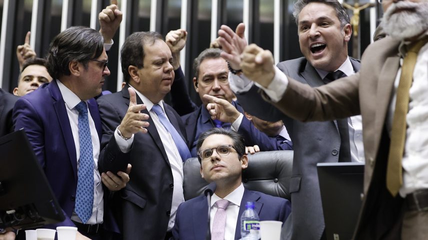 Plenário da Câmara dos Deputados: Os dois dias de obstrução física à mesa diretora da Câmara, sem qualquer previsão legal no regimento interno da Casa, fragilizaram o poder de Motta no comando dos trabalhos parlamentares. (Foto: Marina Ramos/Câmara dos Deputados/Agência Câmara)