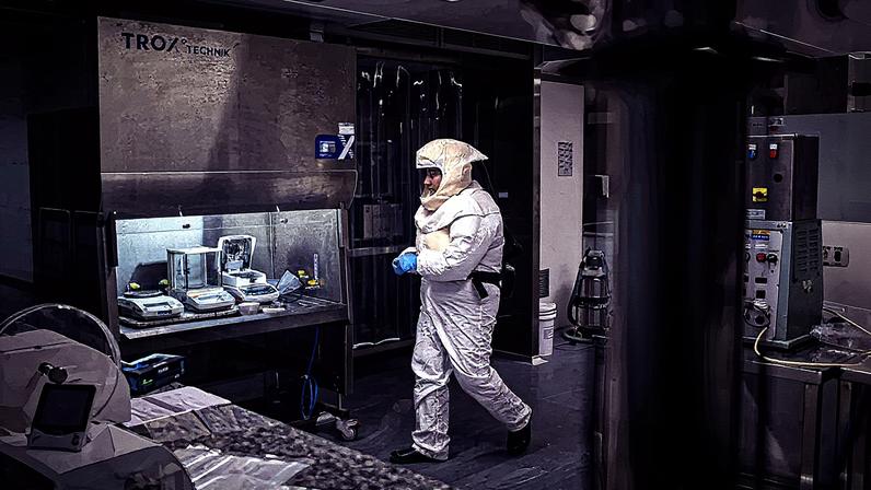 Laboratório do Aché em Guarulhos: investimento na preparação de genérico começa antes de a patente do remédio de referência cair (Foto: Divulgação)