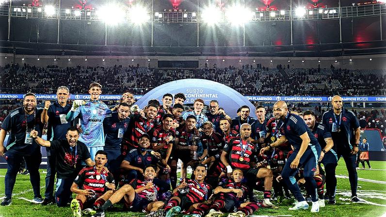 Flamengo sub-20 conquistou o mundo pela segunda vez (Foto: Gilvan de Souza/Flamengo)