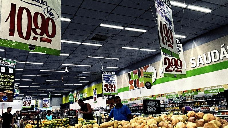 Supermercado no Rio de Janeiro (Foto: Sergio Moraes/Reuters)