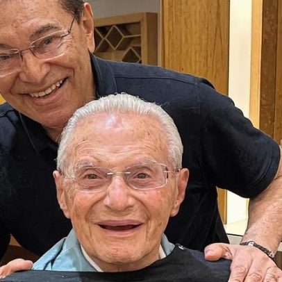 Maluf faz aparição surpreendente aos 93 anos em salão de Silvio Santos