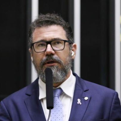 Deputado revela autismo e diz não ter compreendido motim que causou suspensão
