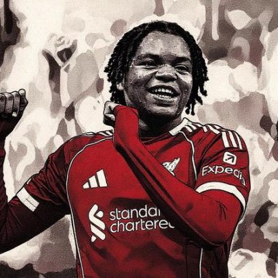 Atacante de 16 anos faz história e se torna o mais jovem a marcar pelo Liverpool