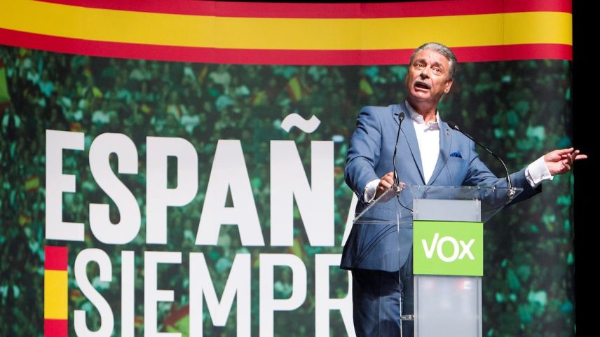 O general Antonio Budiño, durante um comício do Vox em Vigo (Pontevedra) na pré-campanha das eleições gerais de novembro de 2019. (Foto: Salvador Sas - EFE)