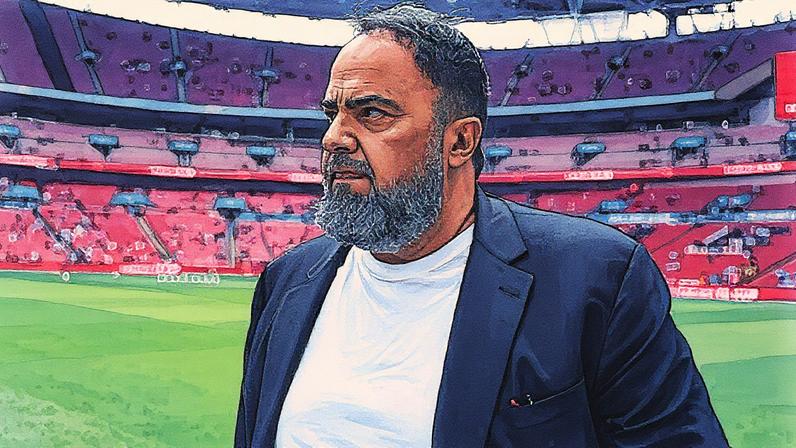 Evangelos Marinakis antes do jogo entre Nottingham Forest e Manchester City (Foto: Michael Regan/The FA via Getty Images)