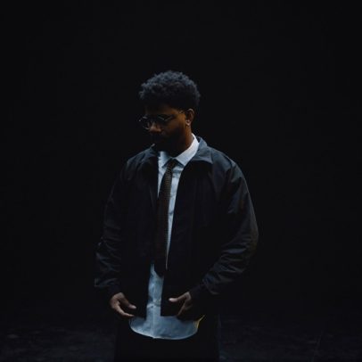 Bryson Tiller classifica as 12 faixas de 'The Vices' em novo artigo