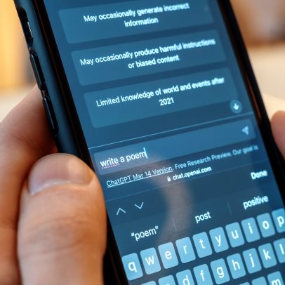 ChatGPT enfrenta instabilidades e fica fora do ar nesta sexta-feira, 15
