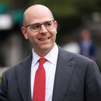 Trump indica Stephen Miran como novo governador do Fed dos EUA em substituição a Kugler