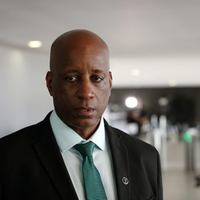 Comissão de Ética aplica punição a ex-presidente da Fundação Palmares por declarações polêmicas