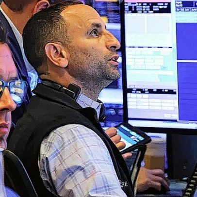 Mercado de ações reage após cortes de juros recordes do Fed nos últimos anos