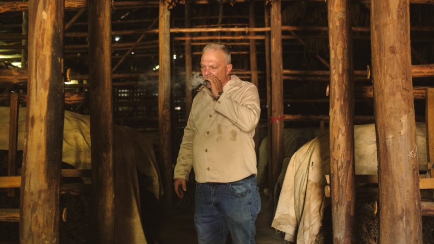 Héctor Luis Prieto, produtor de tabaco de Pinar del Río, Cuba, no dia 11 de julho. (Foto: Santiago Mesa)