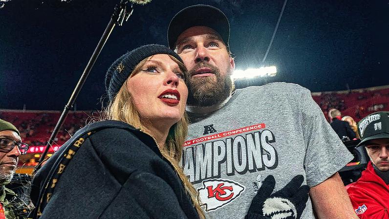 Travis Kelce confirmou que Taylor Swift deixou pistas durante sua aparição no podcast 'New Heights' e compartilhou sua música favorita em 'Showgirl'. (Foto: Reprodução)