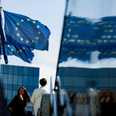 Trump promete tarifas de 35% se UE não investir US$ 600 bilhões nos EUA