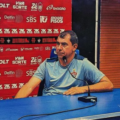 Carille se desculpa e deixa futuro incerto após derrota de 8 a 0 no Vitória
