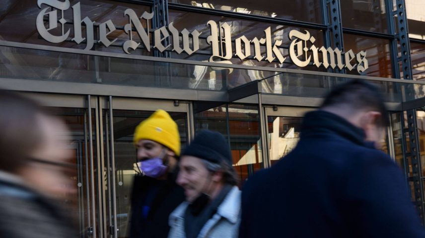 Entrada do jornal The New York Times, em Nova York (Foto: Angela Weiss/AFP)