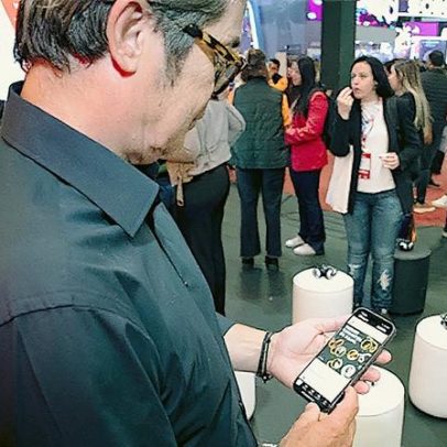 Funcionários agora gerenciam benefícios diretamente pelo celular com nova tecnologia