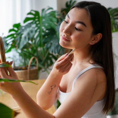 Especialista revela novas técnicas para manter a beleza natural da pele