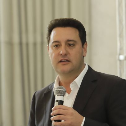 PSD celebra bons números de Ratinho Junior, mas adia lançamento de candidatura
