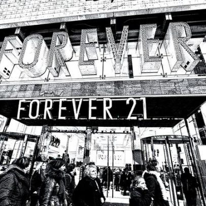 Forever 21 planeja expansão na China e retorno ao mercado dos EUA
