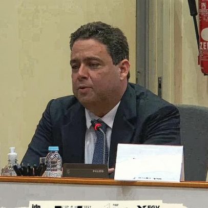 Damares processa ex-presidente da OAB por celebrar prisão de Bolsonaro
