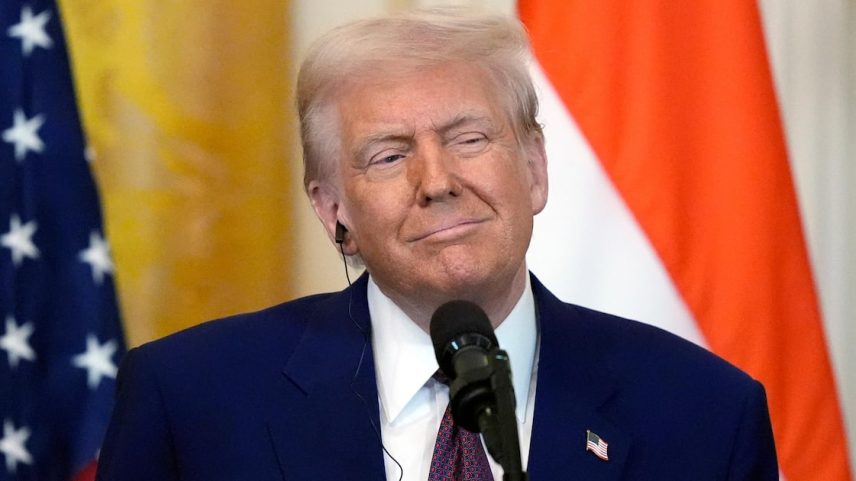 O presidente dos EUA, Donald Trump, taxou todos os países do mundo para recuperar empregos e reduzir o déficit comercial (Foto: Alex Brandon/AP)