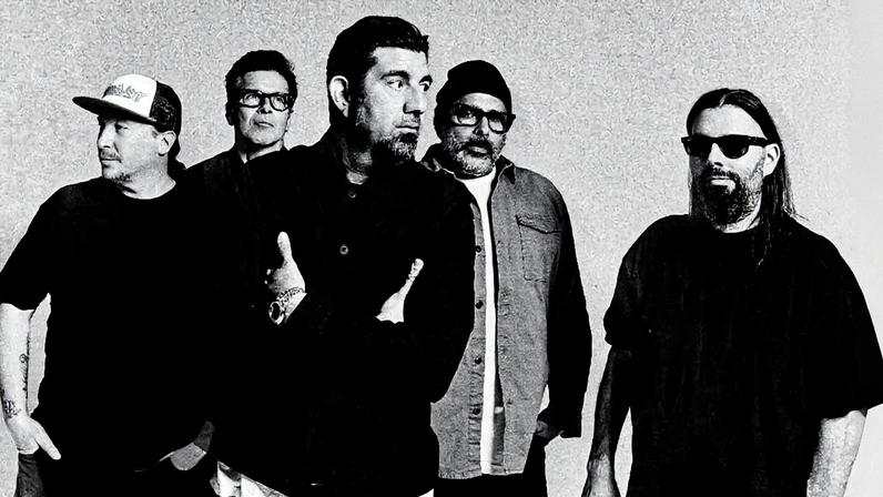 Deftones' "My Mind Is a Mountain" alcança o primeiro lugar na parada Mainstream Rock Airplay (Foto: Reprodução)