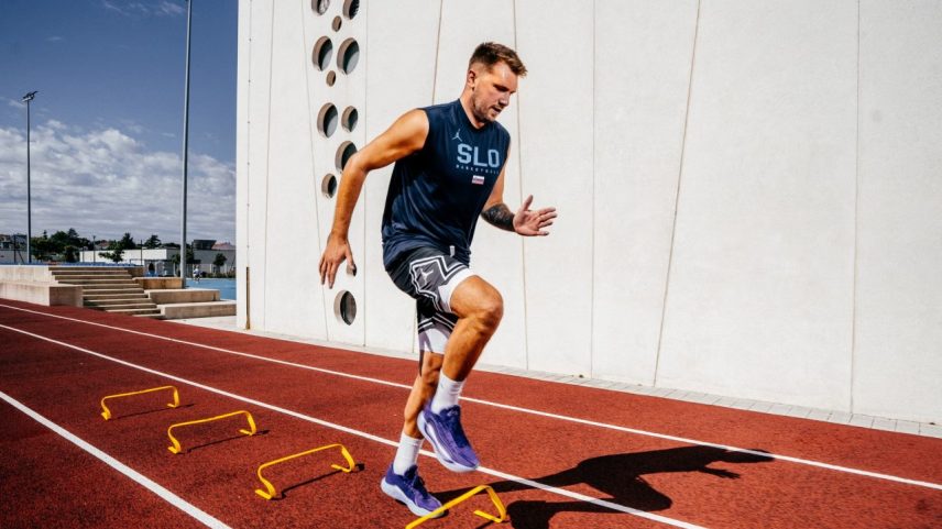 NOVO LUKA - Atleta dedicou férias estendidas para se recuperar e transformar o físico para as próximas competições (Foto: Boogie/Men's Health/Reprodução)