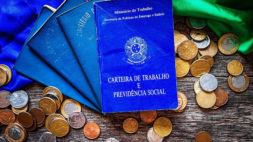 O emprego formal registrou crescimento de 16,5% em 2024, com geração de 1.693.673 postos de trabalho, mostrando que a CLT ainda tem forte demanda. (Foto: gustavomellossa/Getty Images)