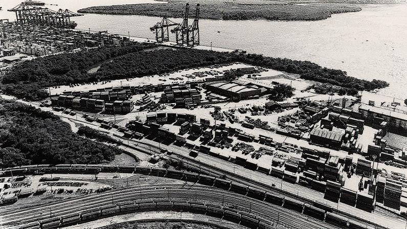 Área onde será construído o novo terminal portuário de contêineres Tecon Santos 10, no porto de Santos, com capacidade estimada para movimentar 3,5 milhões de TEUs por ano (Foto: Fábio Vieira/Estadão)