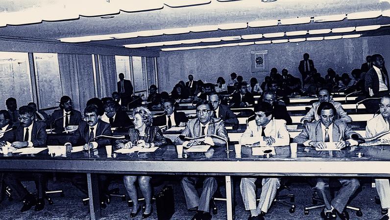 Antigo jornal carioca A Noite destacou no alto de uma de suas páginas a instalação da CPI das aposentadorias em 1947 (Foto: Reprodução/Biblioteca Nacional)