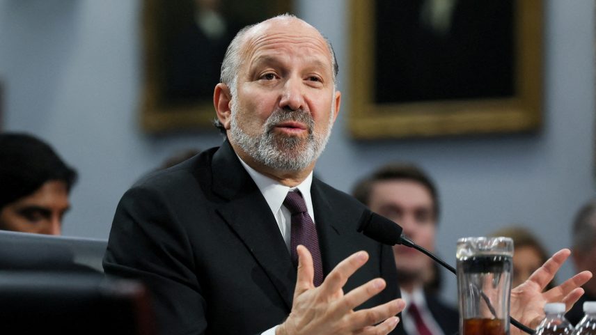 Secretário de Comércio dos EUA, Howard Lutnick, durante audiência no Congresso, em Washington (Foto: REUTERS/Leah Millis)