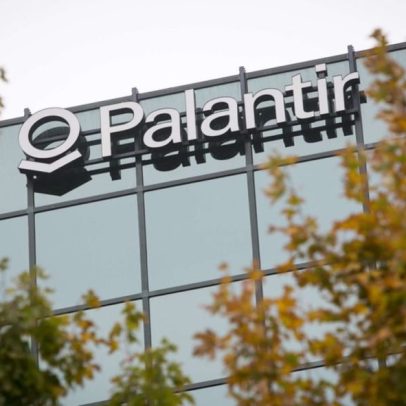 Palantir se destaca em 2025 com contratos públicos e inovações em inteligência artificial