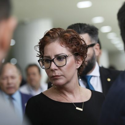 STF determina inclusão de ação por perseguição armada em extradição de Zambelli