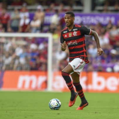 Flamengo busca reforços e monitora três posições para aumentar concorrência no elenco