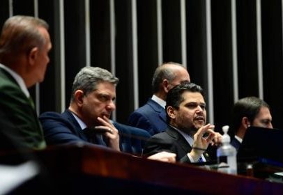 Senado deve votar hoje medida provisória que garante bônus a servidores do INSS