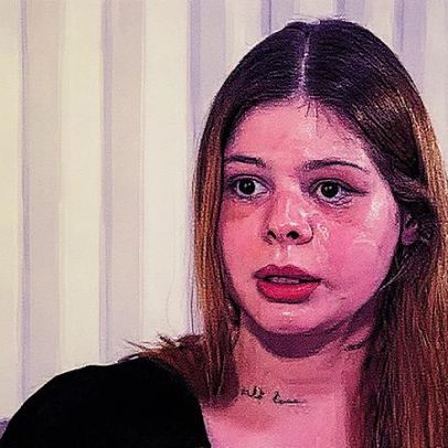 Médica sobrevive a ataque de fisiculturista ao fingir desmaio para escapar da morte