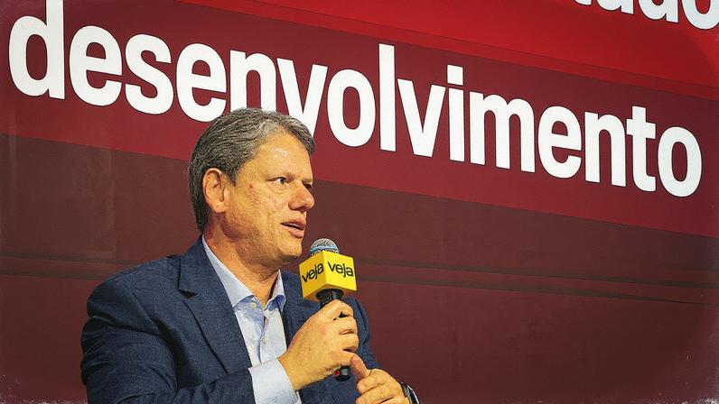 Governador de São Paulo, Tarcísio de Freitas (Republicanos), durante fórum de investimentos promovido pela revista Veja (Foto: Pablo Jacob - 18.ago.25/Governo do Estado de SP)