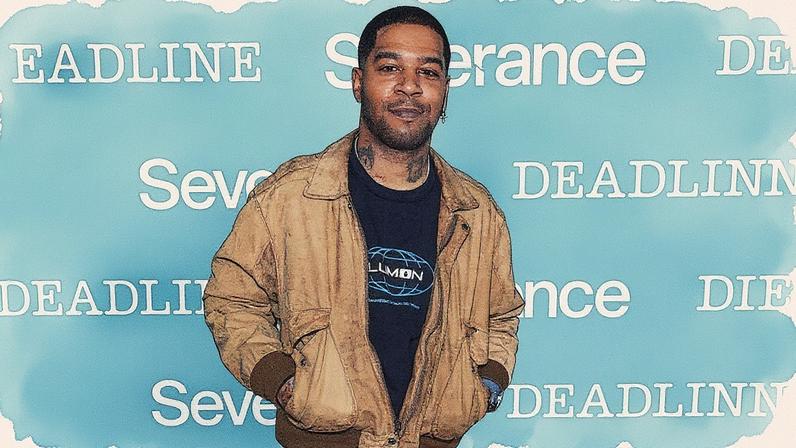 Kid Cudi revelou que costumava fumar 15 baseados por dia antes de ir para a reabilitação, e desde então reduziu significativamente. (Foto: Reprodução)