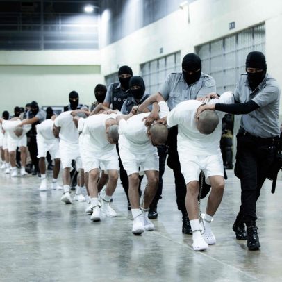 Procuradoria de El Salvador inicia 600 julgamentos coletivos por vínculos com gangues