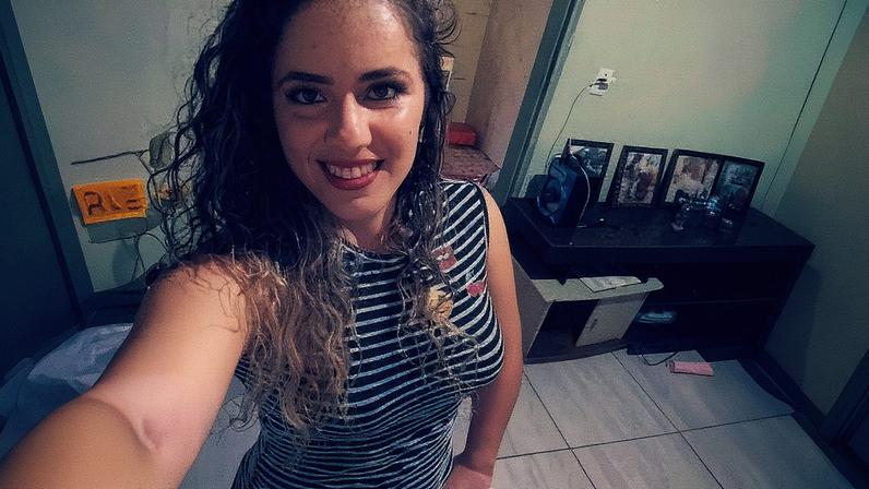 Eweline Passos Rodrigues, de 28 anos, conhecida como “Diaba Loira”, era casada e tinha dois filhos (Foto: Reprodução)