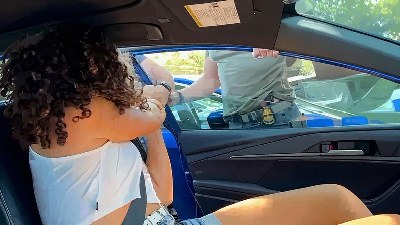 Brasileira Alice Barbosa é detida pelo serviço de imigração dos EUA (Foto: Reprodução)