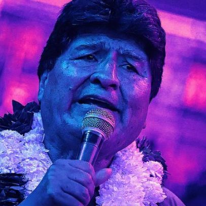 Bolivianos votam em eleição marcada por críticas à legitimidade do processo eleitoral