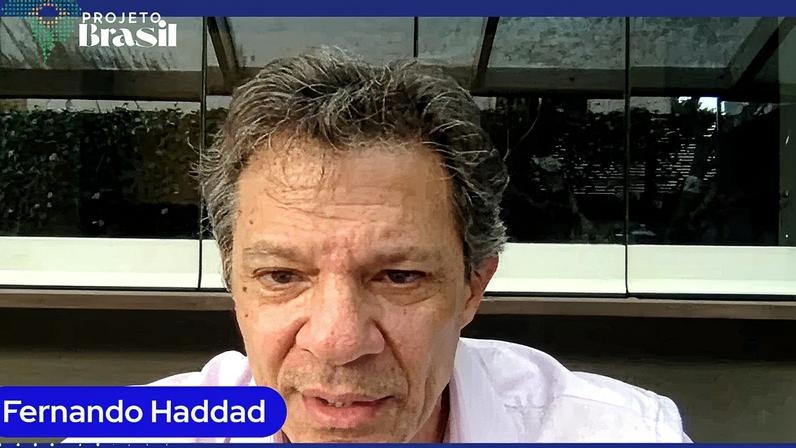 Ministro da Fazenda, Fernando Haddad, durante entrevista ao Luis Nassif, do 'Jornal GGN' (Foto: Reprodução/YouTube)