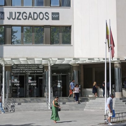 Advogados do turno de ofício denunciam condições precárias em calabouços de Madrid