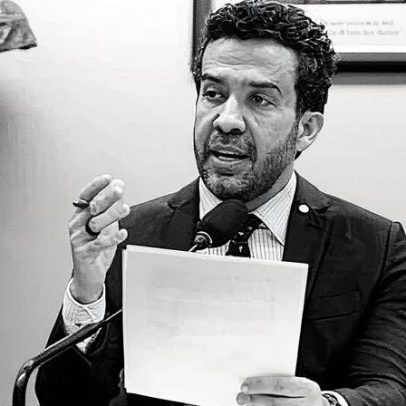 Câmara define novos relatores para processo contra Janones em sorteio recente
