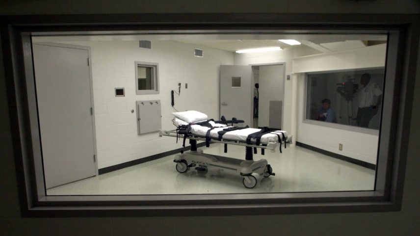 Imagem de arquivo da sala de injeção letal em um hospital no Alabama, em outubro de 2002. (Foto: DAVE MARTIN/AP/LaPresse)