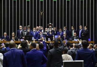 Câmara investiga 14 deputados por envolvimento em motim bolsonarista