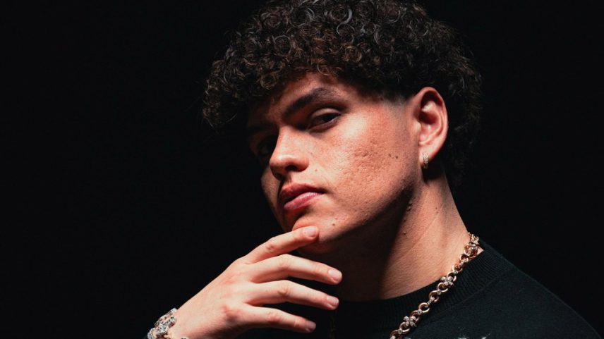 Do novo álbum de Armenta, "Portate Bien", e mais. Confira os lançamentos de música latina desta semana, conforme recomendado pelos editores da Billboard. (Foto: Reprodução)