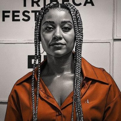 Ariana DeBose lamenta a morte da mãe aos 57 anos: 'rainha guerreira'