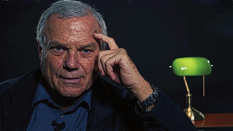 O britânico Martin Sorrell durante gravação de curso na CasaFolha (Foto: Danilo Verpa/Folhapress)